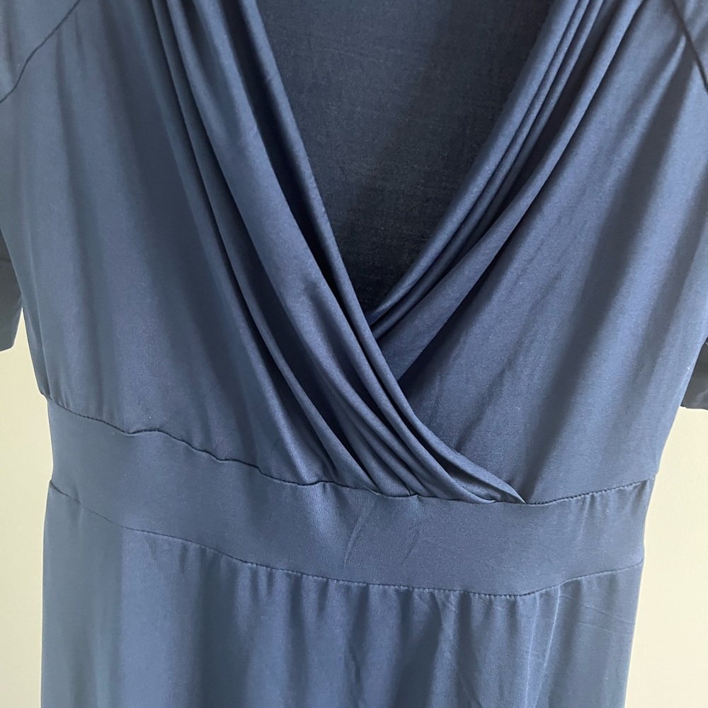 Dress - Picture 3 of 6